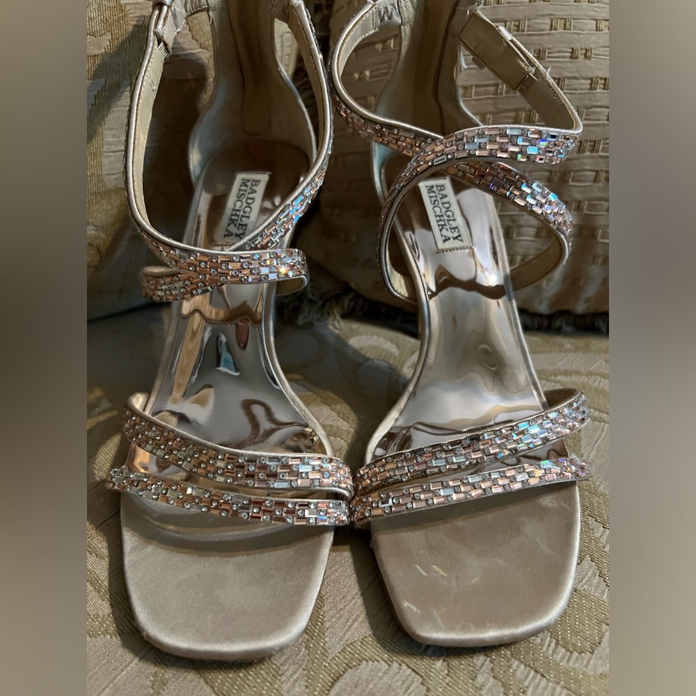 Badgley Mischka Women's Zendaya Embellished Sandal Sz 9